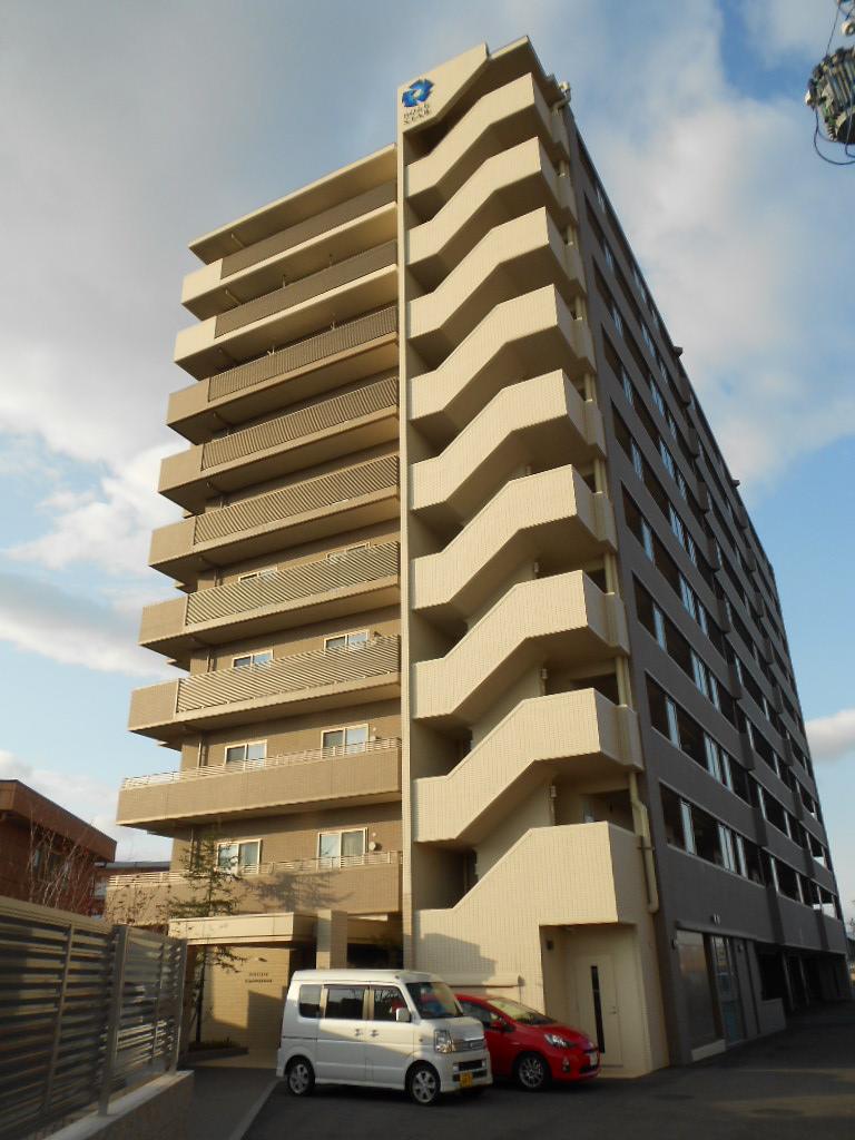 Local appearance photo. Local (12 May 2013) Shooting