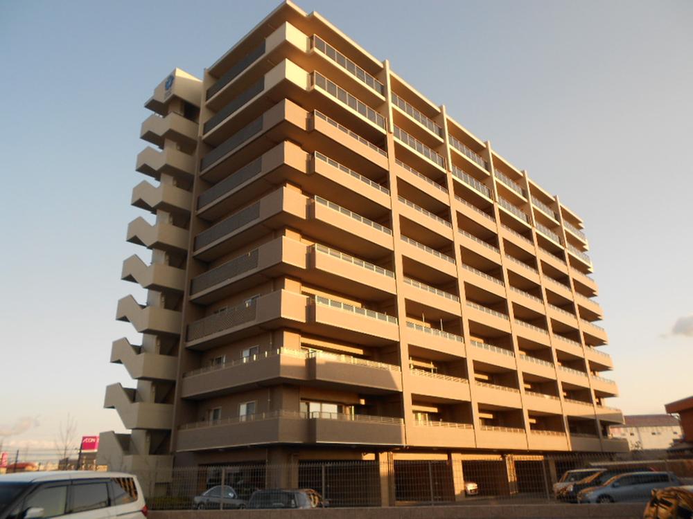 Local appearance photo. Local (12 May 2013) Shooting