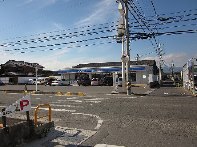 Convenience store. 387m until Lawson Yokkaichi Tokiwa store (convenience store)