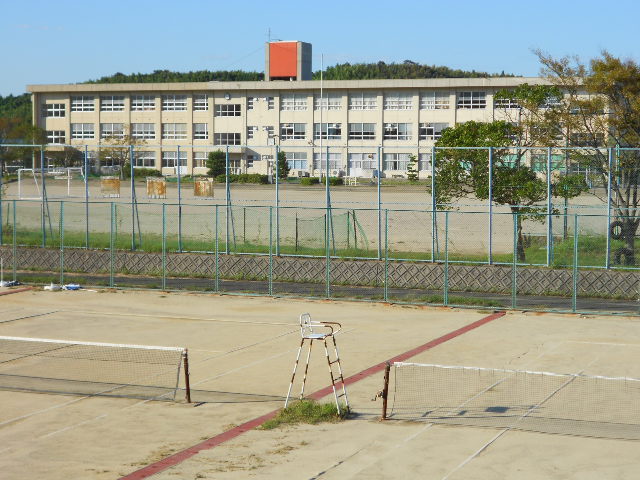 Junior high school. Yokkaichi Tatsunishi Asake 2464m up to junior high school (junior high school)