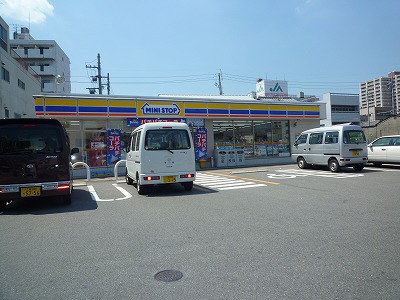 Convenience store. MINISTOP 535m to Yokkaichi Hamada-cho store (convenience store)