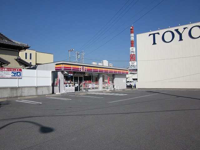 Convenience store. Circle K Yokkaichi Mochibuku the town store (convenience store) to 589m