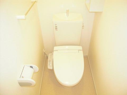 Other room space. WC (same type)