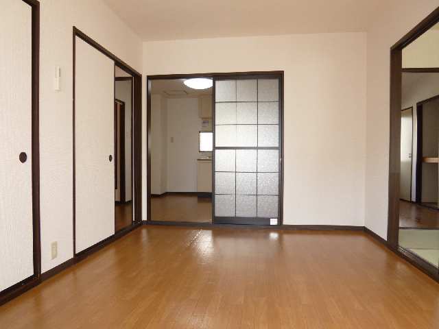 Living and room