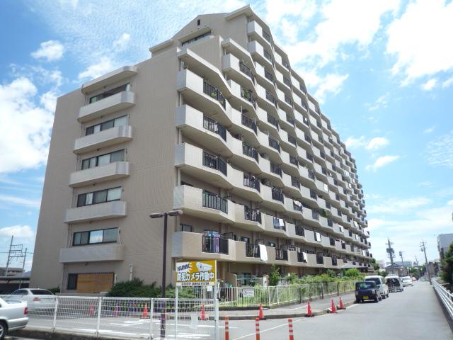 Local appearance photo. Local shooting