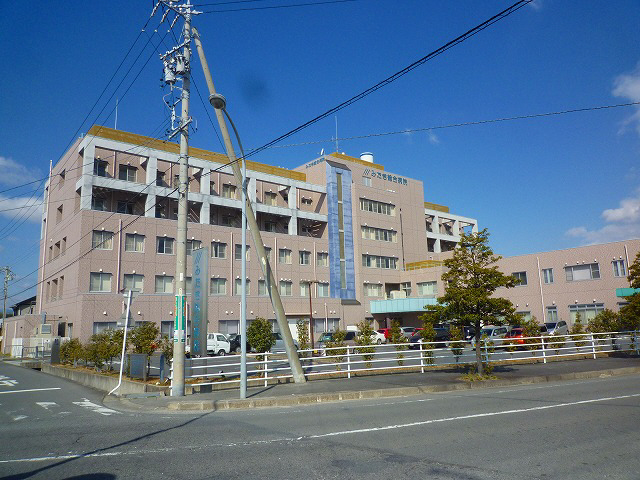 Hospital. Mitaki 1570m until the General Hospital (Hospital)