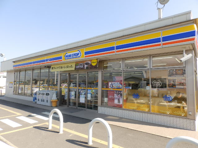 Convenience store. MINISTOP Yokkaichi Oide store up (convenience store) 198m