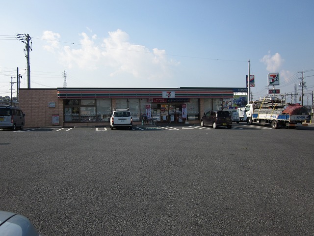 Convenience store. Seven-Eleven Yokkaichi, Mie park entrance shop until the (convenience store) 464m