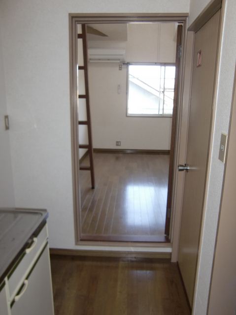Living and room. Room is bulkhead. In the door.