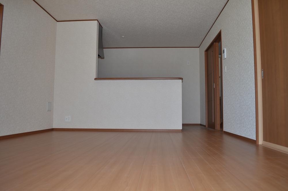 Living. 1 Building Same specifications