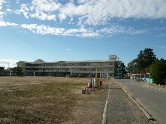 Primary school. 1839m to Ishinomaki Municipal Kanomata Elementary School