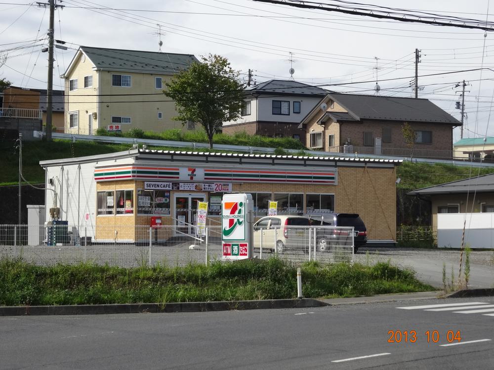 Convenience store. Seven-Eleven Ishinomaki Shirasagidai temporary store 300m to shop