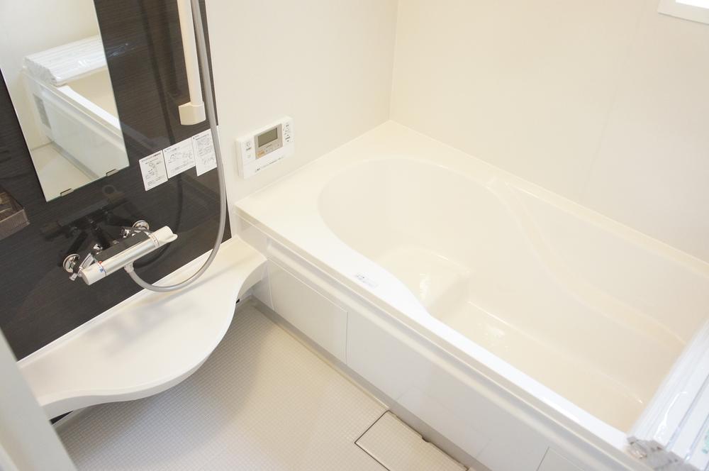 Same specifications photo (bathroom)