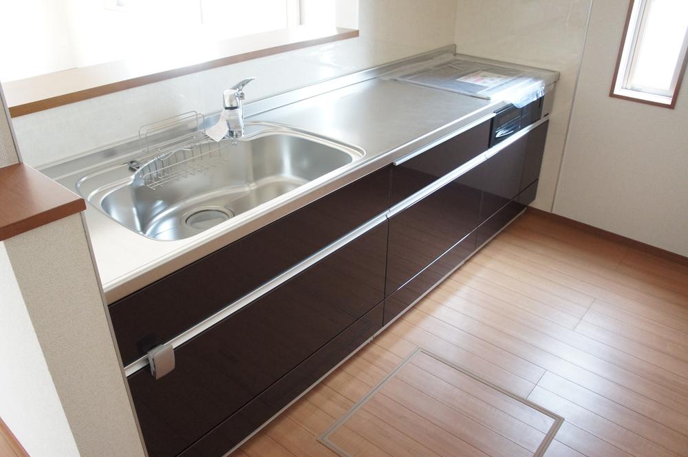 Same specifications photo (kitchen)