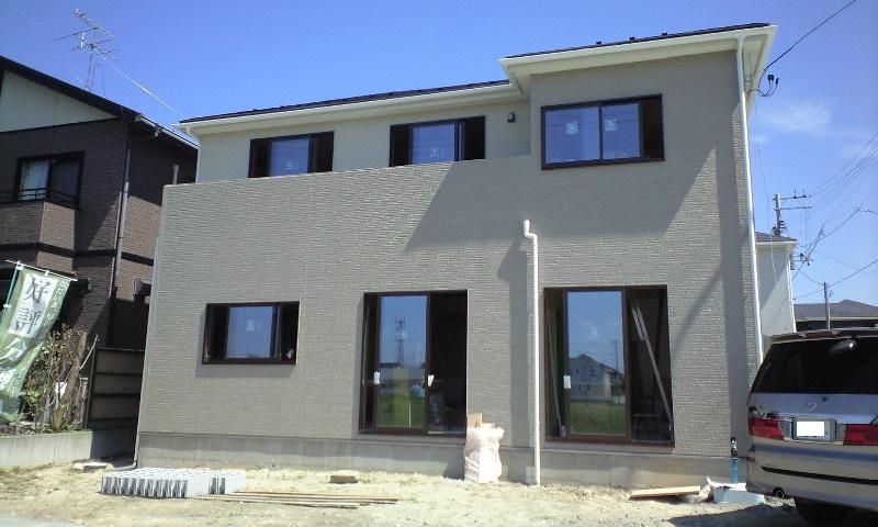 Rendering (appearance). (Building 2)  Color scheme is different