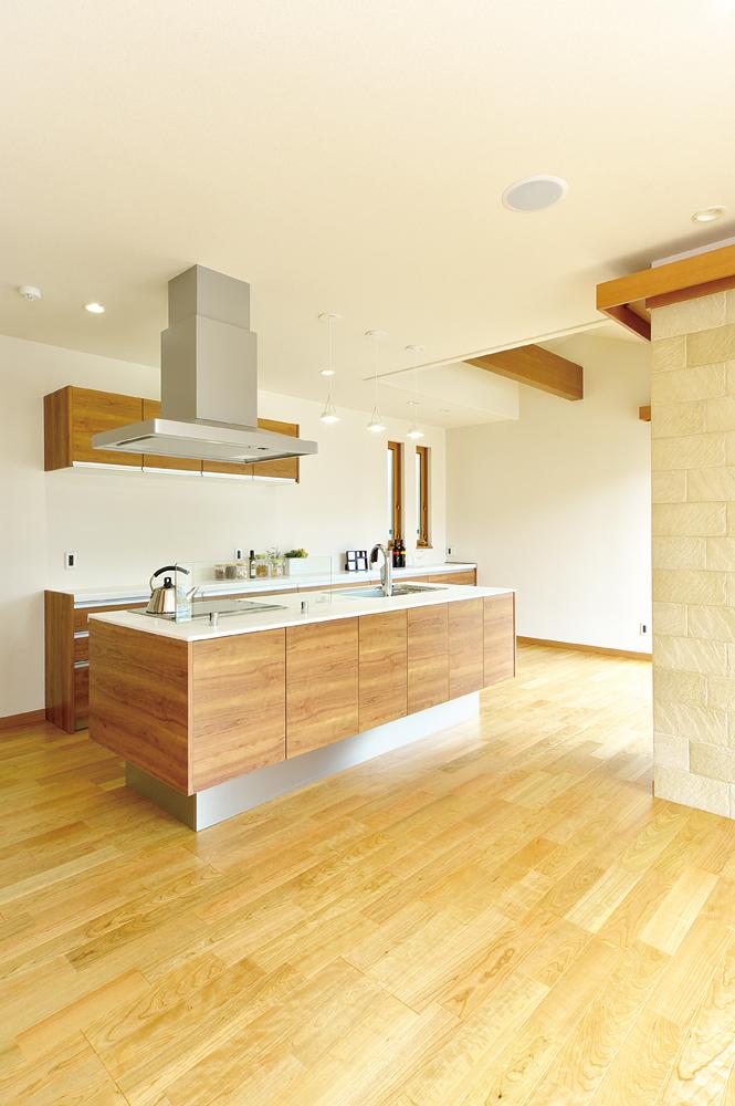 Kitchen. Room (May 2013) Shooting