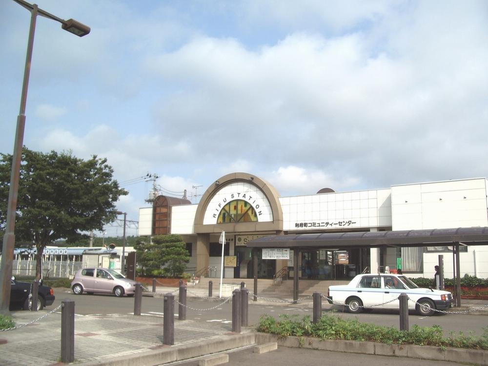 station. 3000m to Rifu Station