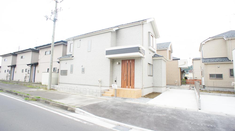 Local photos, including front road