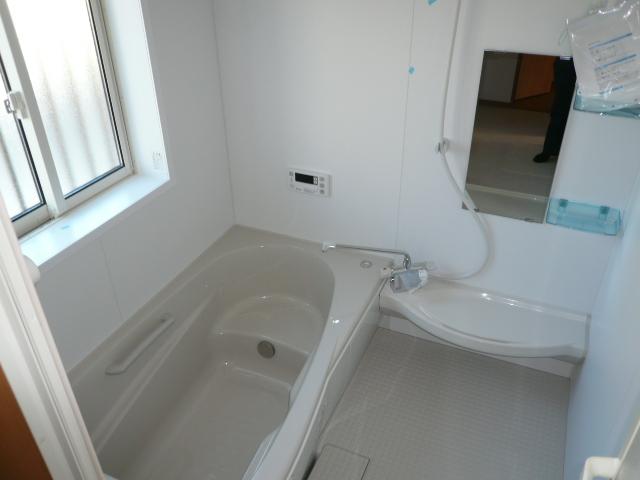 Bathroom.  ☆ Specifications Photos ☆