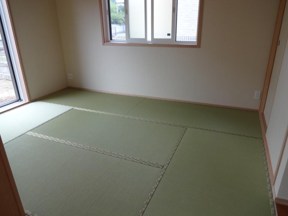 Non-living room.  ■ Japanese-style room