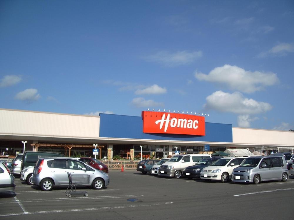 Home center. Homac Corporation until Rifu store 2450m