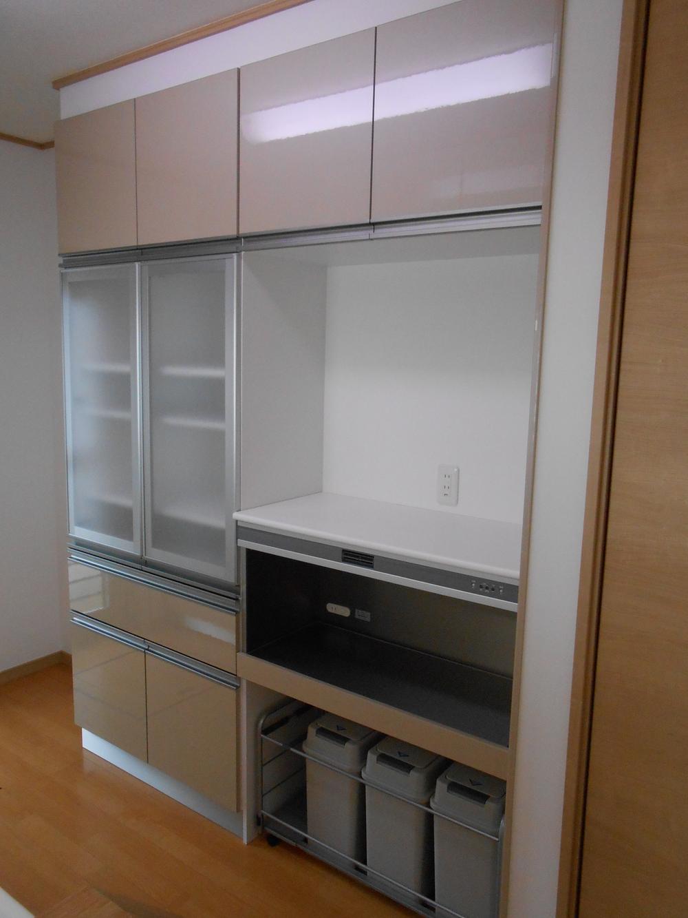 Same specifications photo (kitchen). Cup board (with the trash) slide ・ With exhaust unit