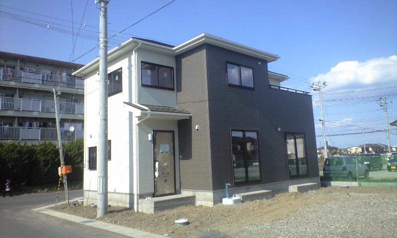 Same specifications photos (appearance). 8 Building