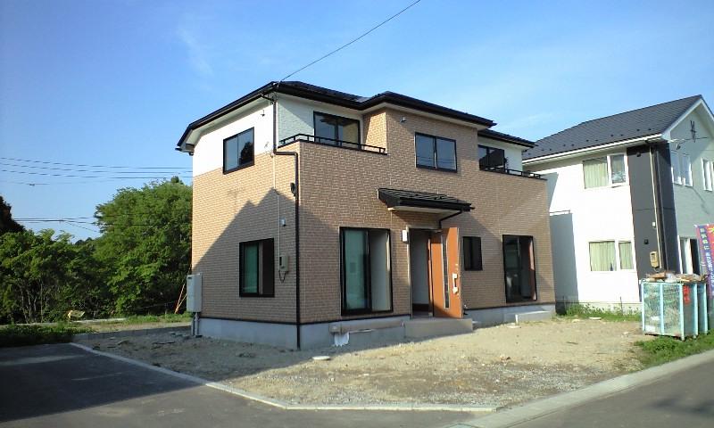 Same specifications photos (appearance). 10 Building