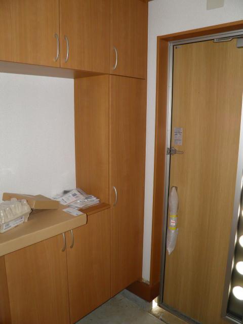 Same specifications photos (Other introspection). Same specifications