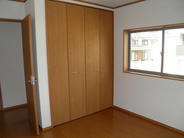 Same specifications photos (Other introspection). Same specifications