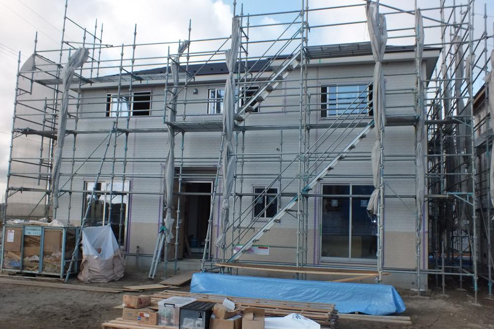 Local appearance photo. Local (10 May 2013) Shooting