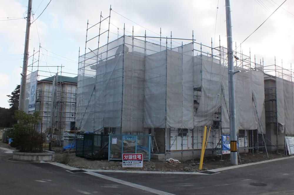 Local appearance photo. Local (10 May 2013) Shooting