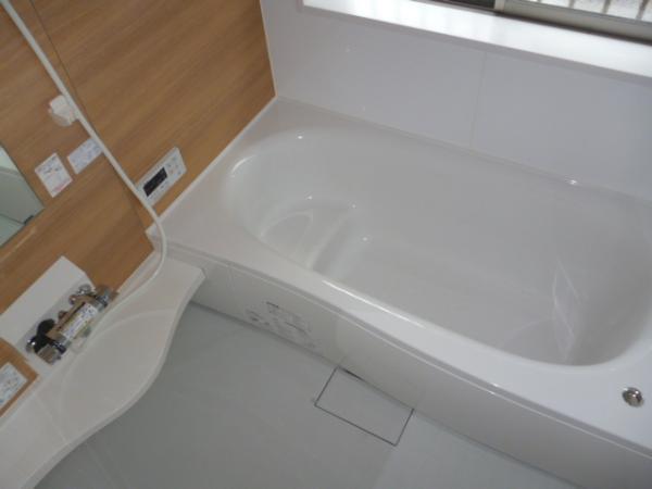 Same specifications photo (bathroom)