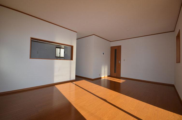 Living. Building 2 LDK16.5 Pledge