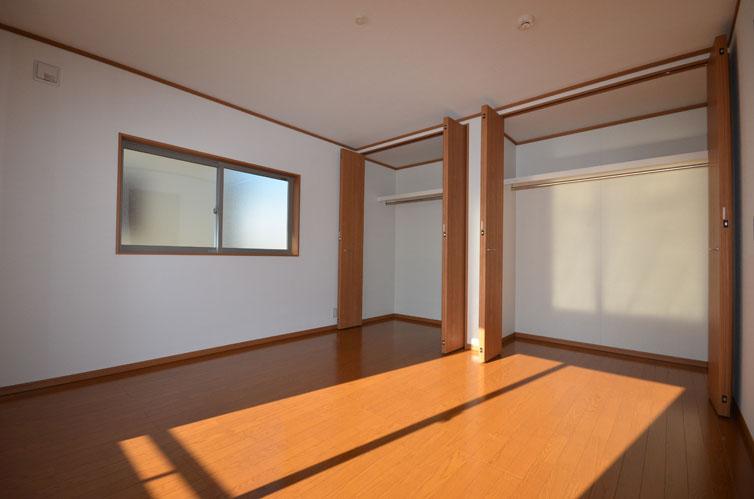 Non-living room. Building 2 Western-style 8 pledge