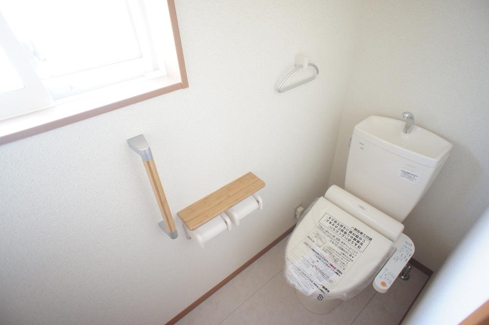Toilet. The House manufacturer specification example