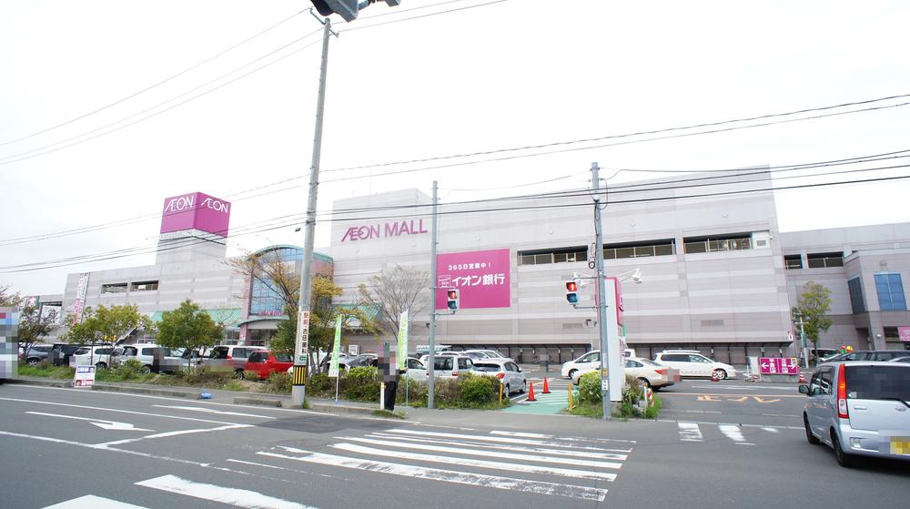 Shopping centre. Aeon Mall Rifu 1950m to