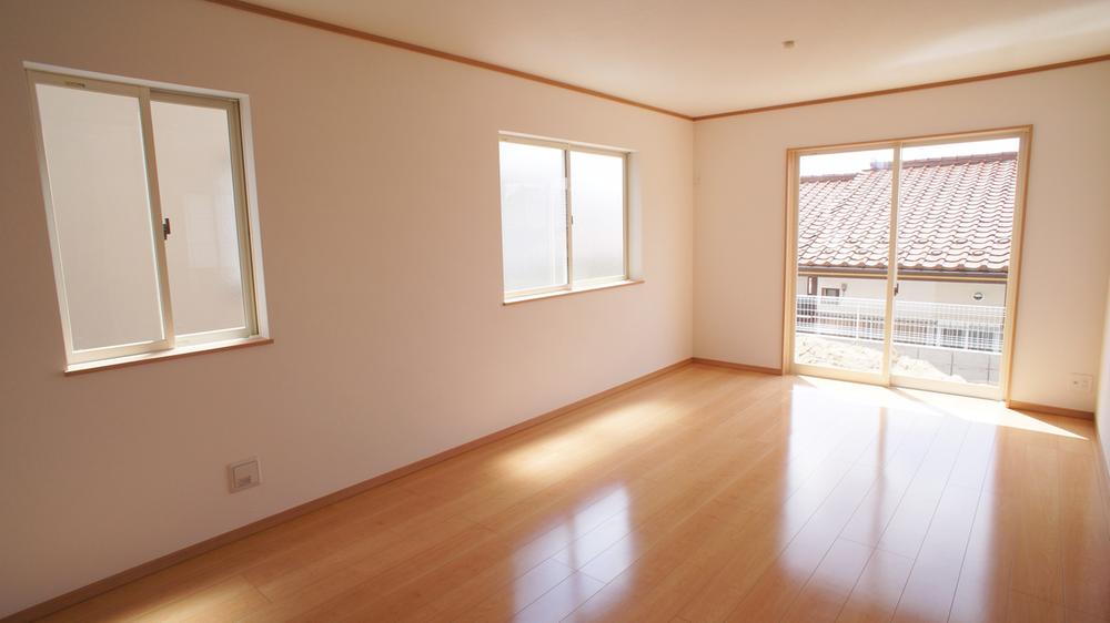 Same specifications photos (living)