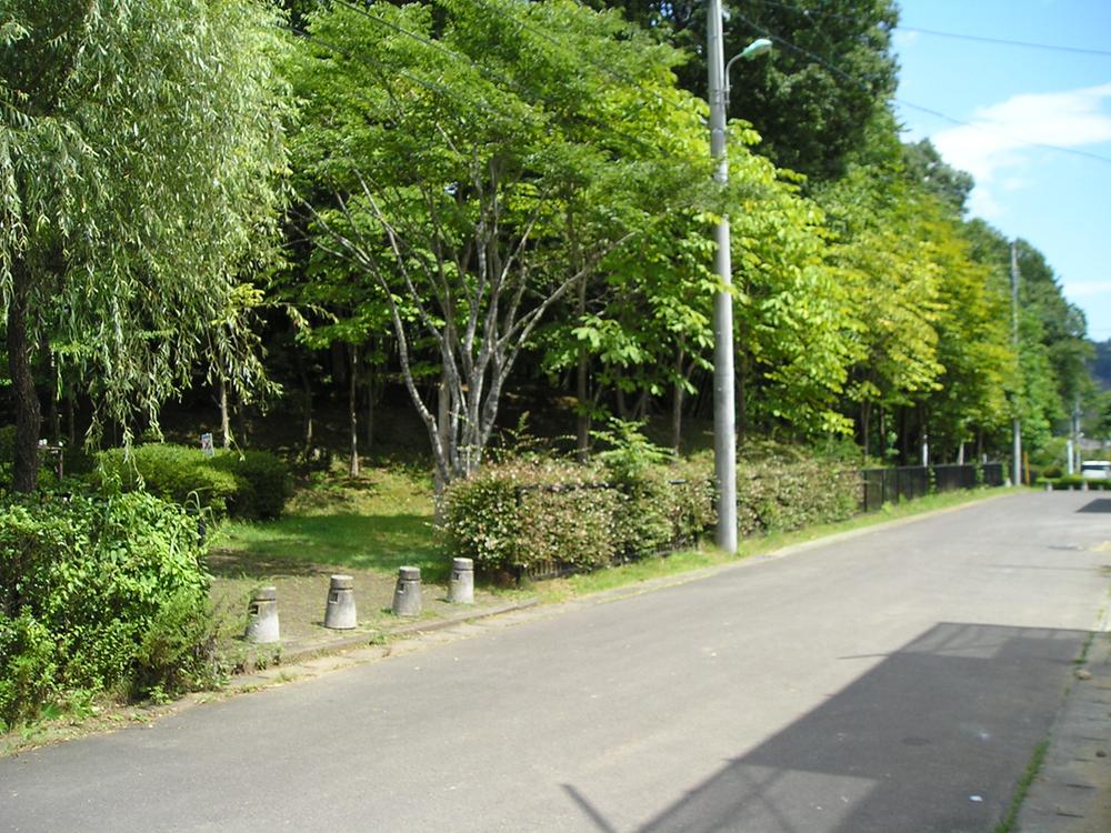park. 100m until Sogodai park