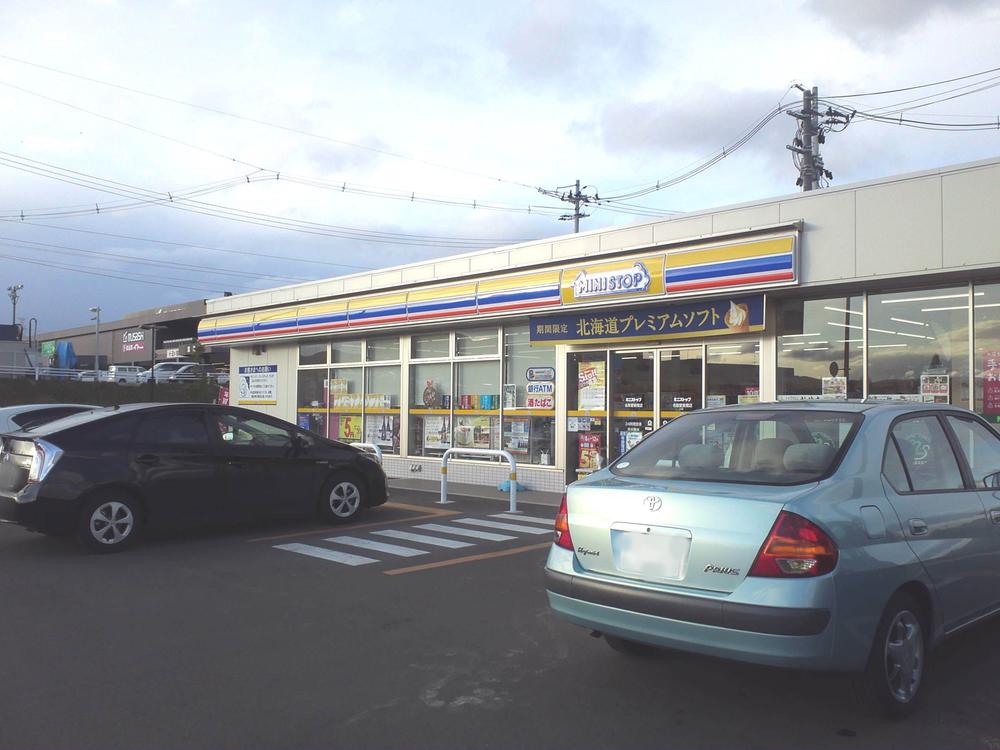 Convenience store. There is a 24-hour convenience store at Ministop Natori Medeshima 400m a 5-minute walk from the village shop