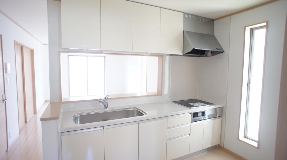 Same specifications photo (kitchen)