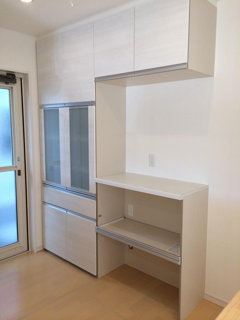 Kitchen. Cupboard (standard equipment)