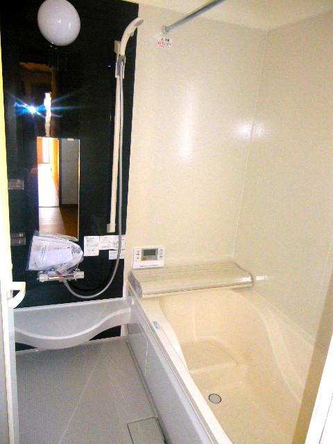 Same specifications photo (bathroom). Same specifications Support armrest, Support flange, When Ya rises, It is easy to grasp shape when in and out of the bathtub. Clean wall insulation dirt hardly marked with scratches. And rust worry does not have any. Big water