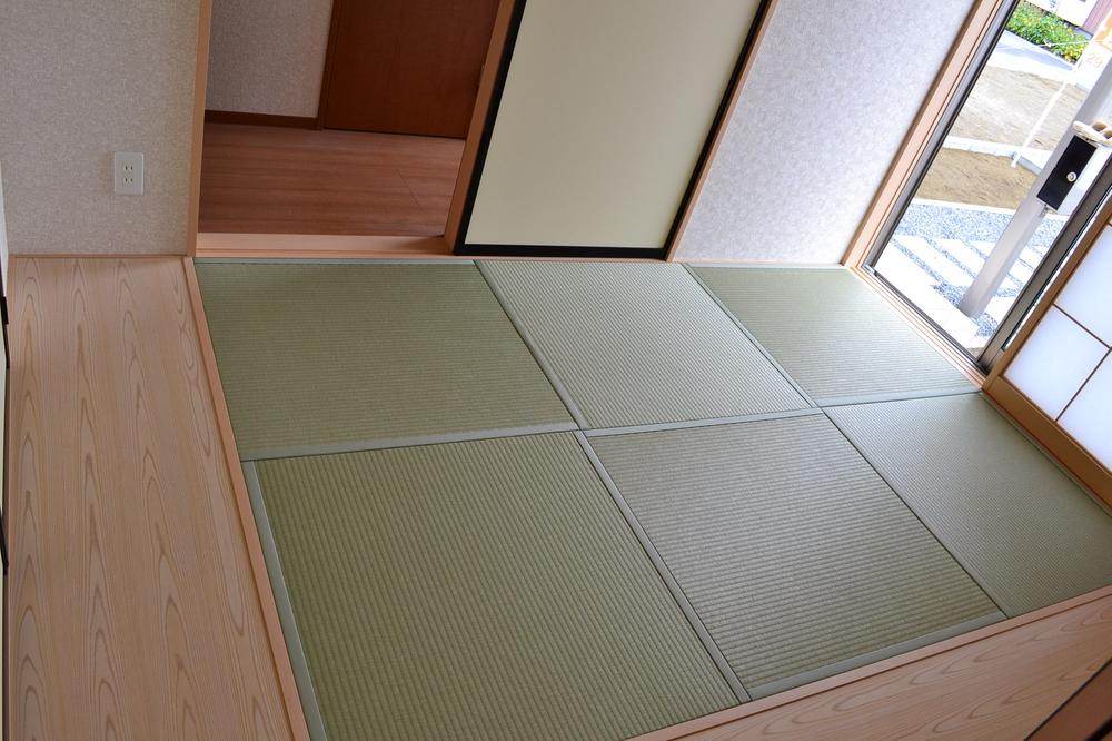 Non-living room. 1 Kaikyoshitsu Building 3