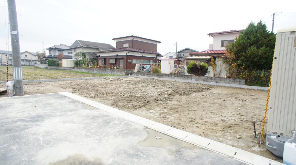 Local photos, including front road