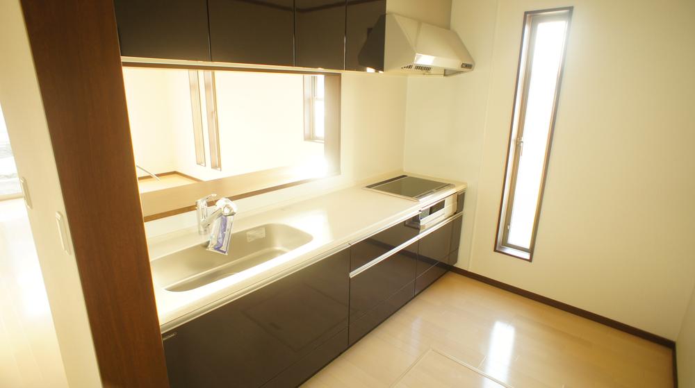 Same specifications photo (kitchen)