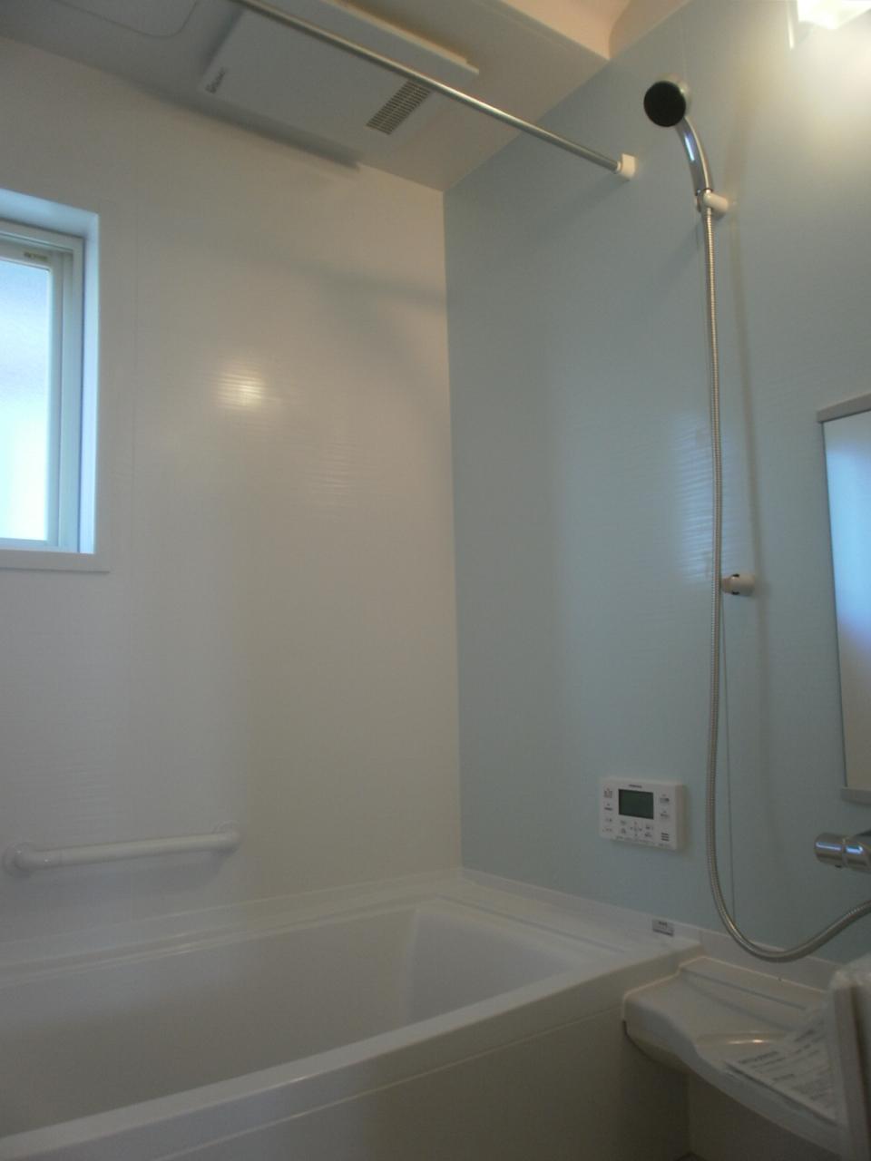 Bathroom. Indoor (11 May 2013) Shooting