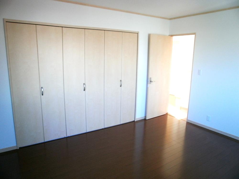 Receipt. Storage of the main bedroom (11 May 2013) Shooting