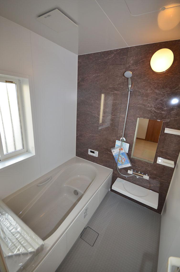 Same specifications photo (bathroom). Example of construction