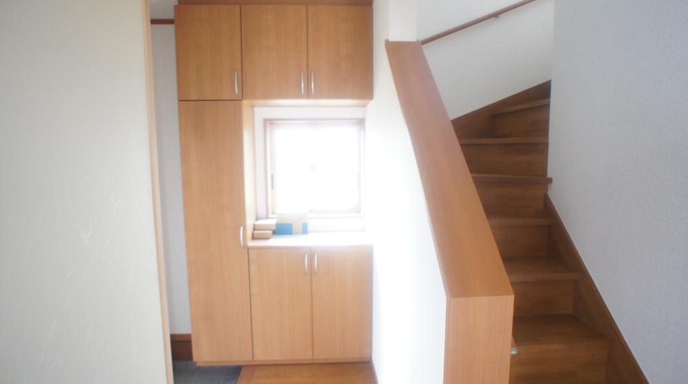 Same specifications photos (Other introspection). Entrance same specification example